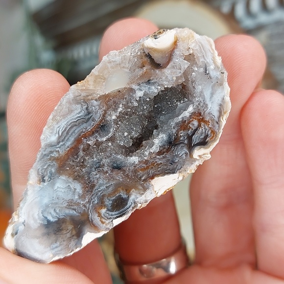 Oco Geode Quartz crystal Geode Agate Natural Crystal Decor - Picture 3 of 17